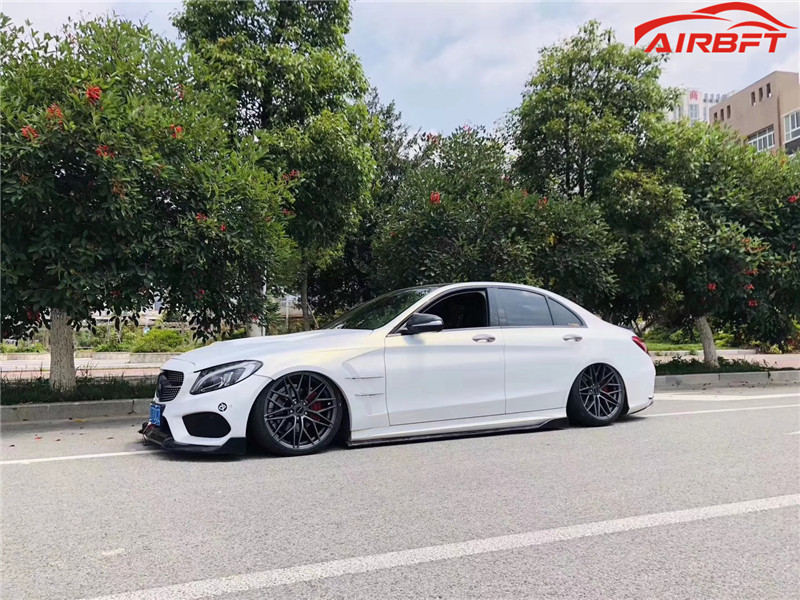 奔驰c200气动避震低姿态改装风格 你喜欢吗