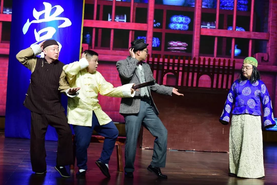 笑工场跨年大戏的彩蛋引得全场欢呼