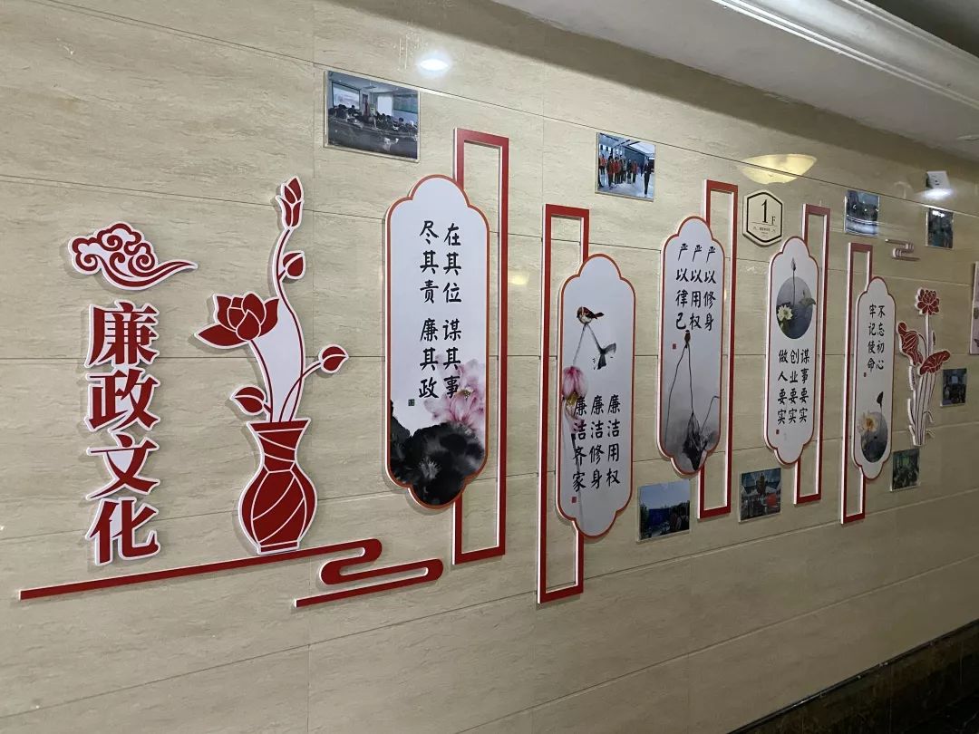 居住党员较多的润江家园17幢2单元主题为廉政文化;四牌楼街道结合居民