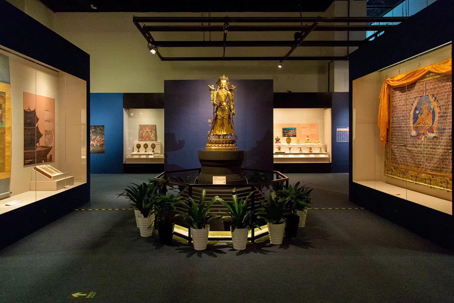 首都博物馆"山宗·水源·路之冲展" 08行走的海风作为其中的代表