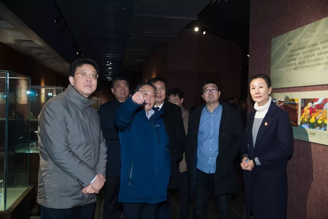 博物馆馆长郑同修,山东省文物考古研究院第一研究室主任高明奎,淄博市