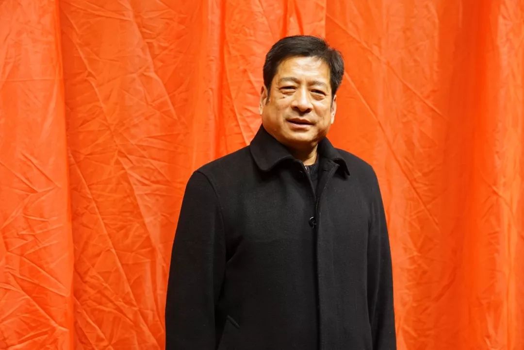 委员,李建军当选为县人民法院院长,余化懂当选为县人民检察院检察长