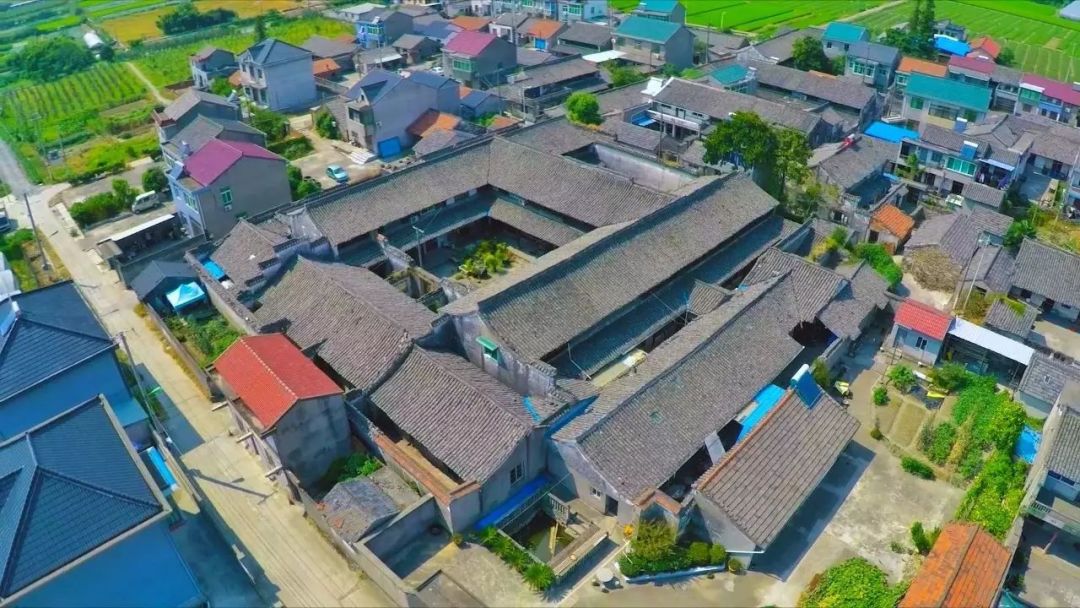 德造简讯江北区傅贵荣区长莅临半朴园走访考察