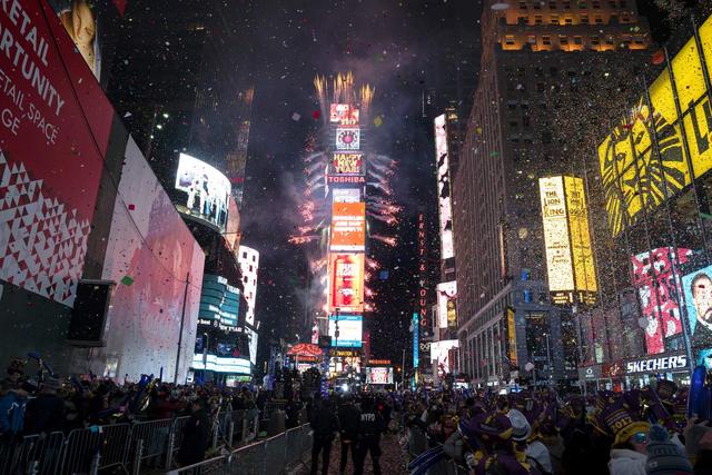 纽约时代广场落球仪式(纽约时代广场落球仪式时间)