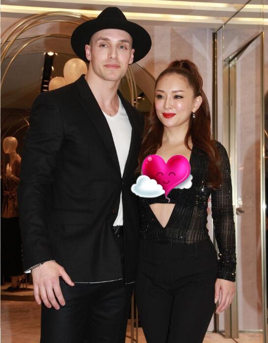 原创离婚两次后40岁滨崎步迎来母子恋牵手20岁男友甜蜜逛街