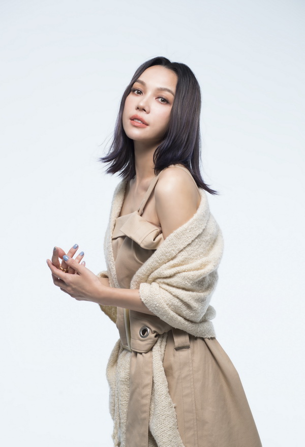 林采欣正式加盟华纳音乐新单曲鲸落即将发布