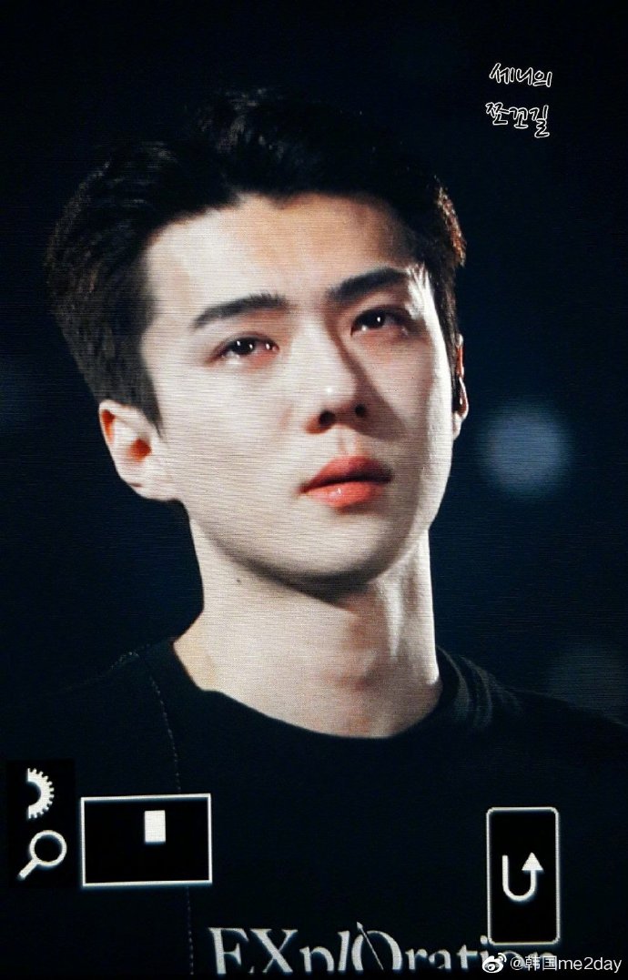 在2019年的最后一天流泪的世勋,内心细腻又温柔的大男孩