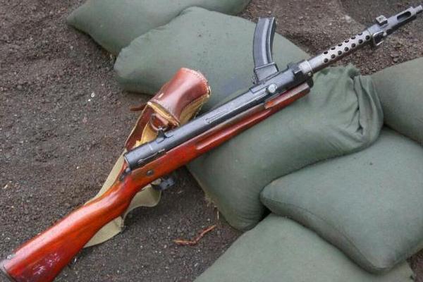 抗战时期日军奇葩单兵枪械:没有最丑,只有更丑_冲锋枪