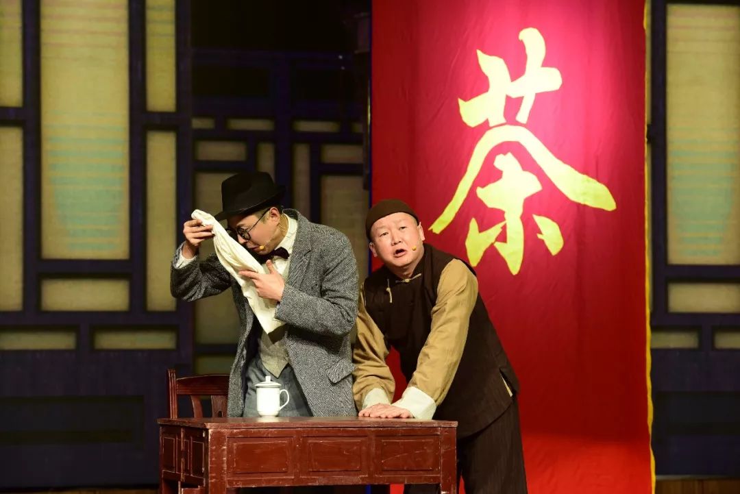 笑工场跨年大戏的彩蛋引得全场欢呼