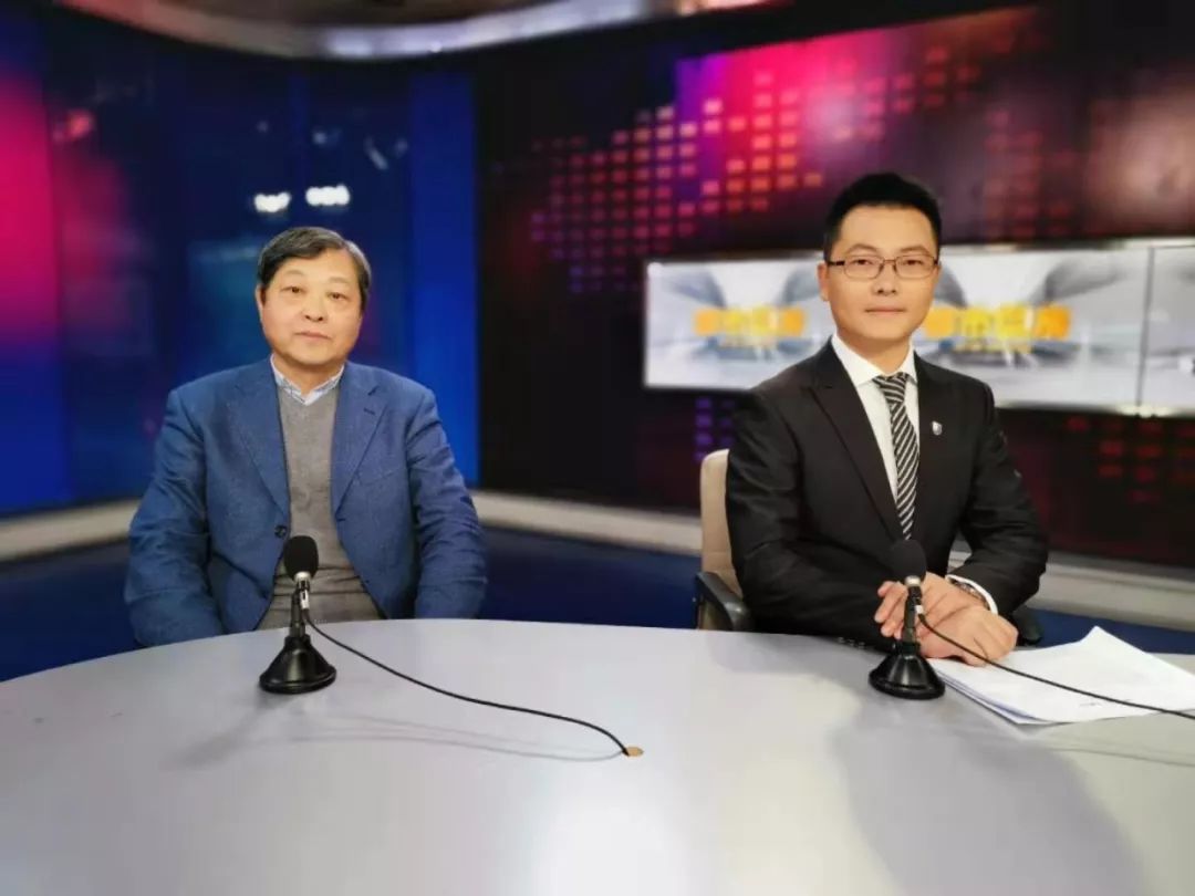 《都市侃房》1月2日看点_訾洪翔