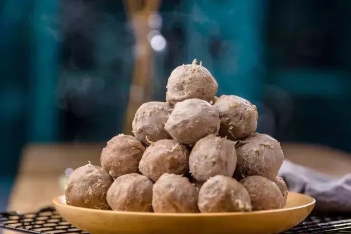 还贵在一个"鲜"字除了传承下来的制作手艺外而光南家的牛肉丸可当之无
