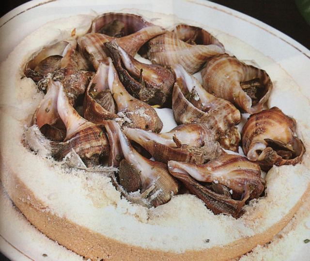 自制家常盐焗海鲜,鲜香甜美停不下来,简单比清蒸好吃数倍?_海盐