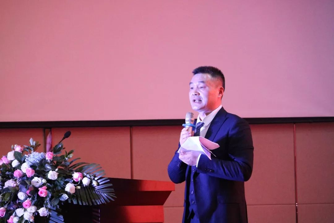 渝北区酒店餐饮行业协会年度盛典圆满举行