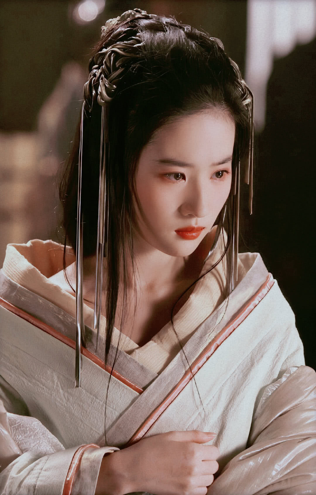 从小美到大,自带仙女气质,刘亦菲"神仙姐姐"名不虚传