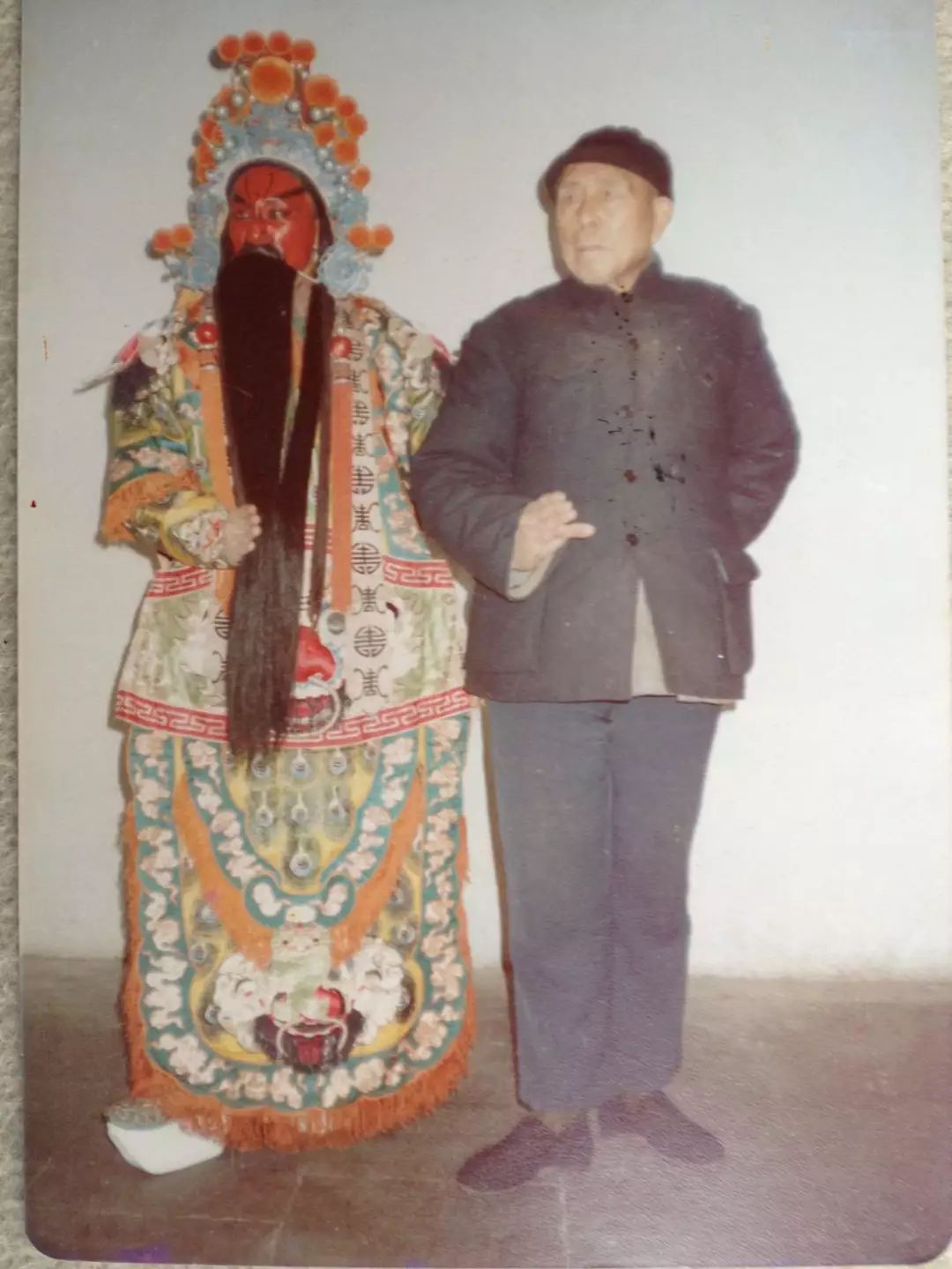 李洪春先生为李玉声先生说戏赵华:因为玉声老师好像很少在天津演出.