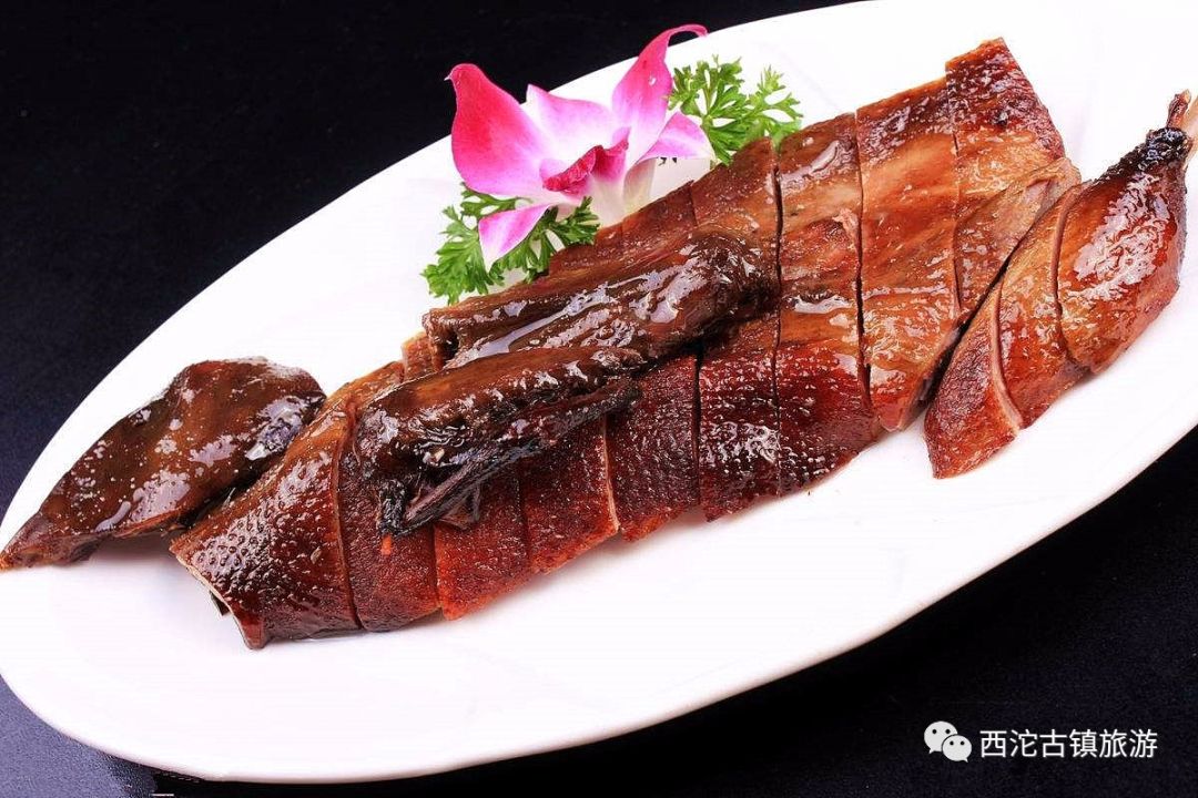 舌尖上的西沱引无数食客竞折腰