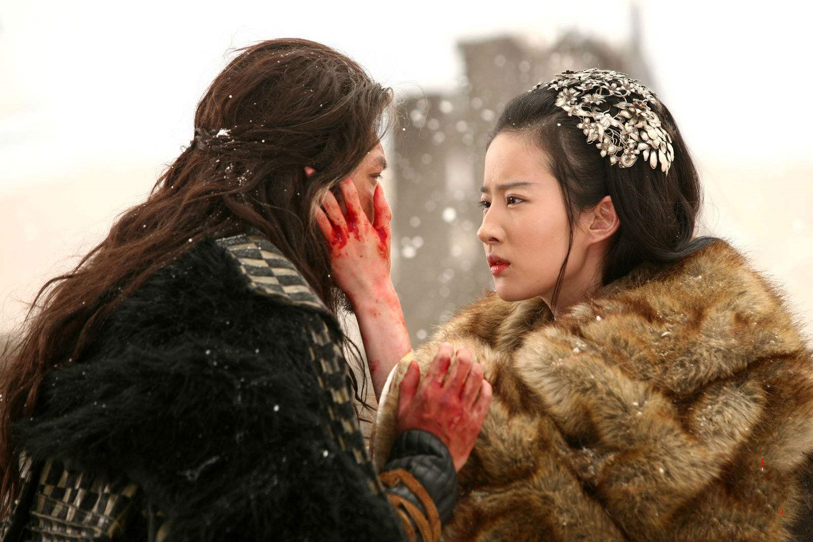 原创古人说:"英雄难过美人关",下半句却少有人知,说中女性的弱点