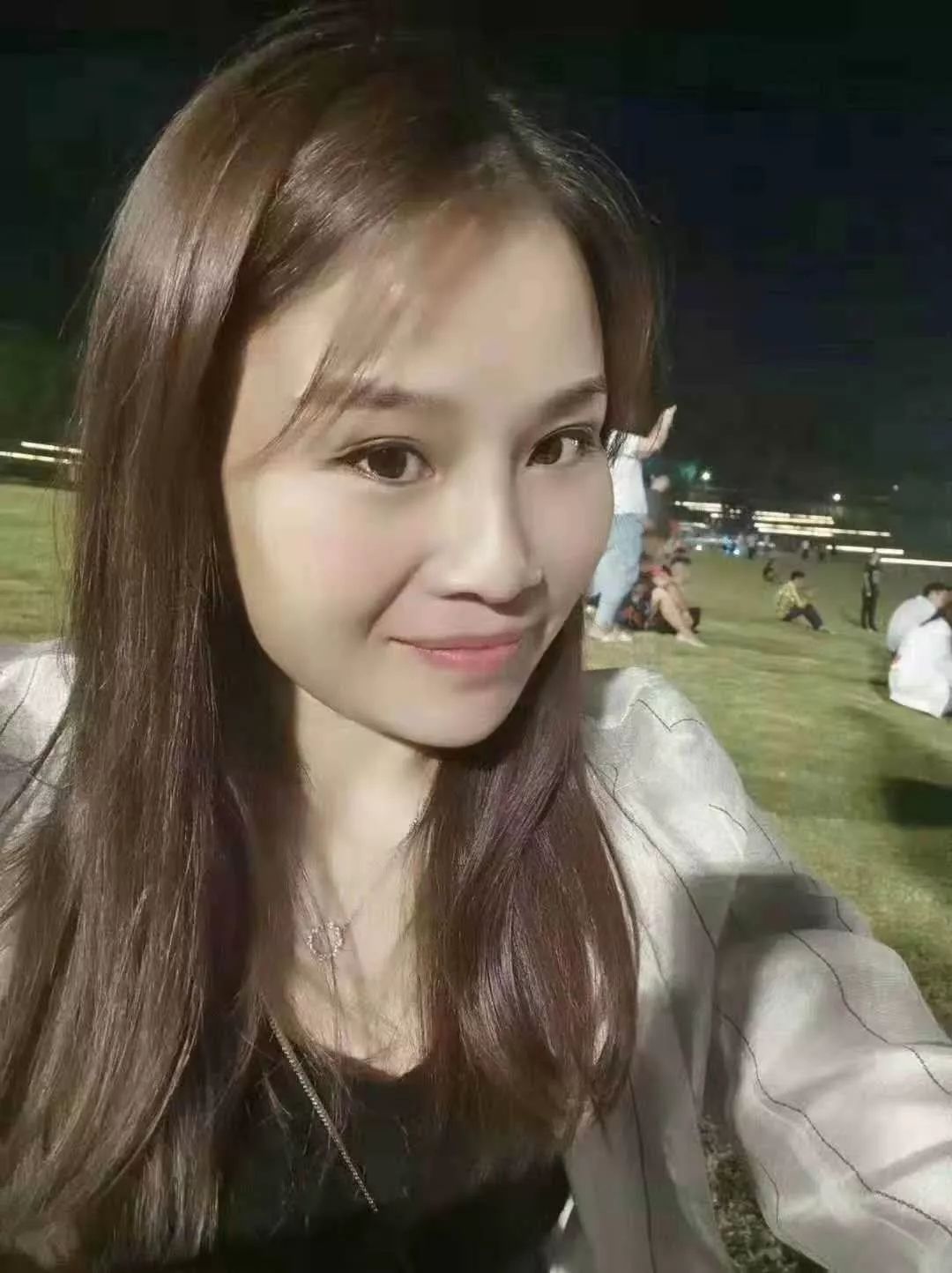 征婚女27岁性格开朗爱护动物想做的事情第一时间就回去做理想另一半