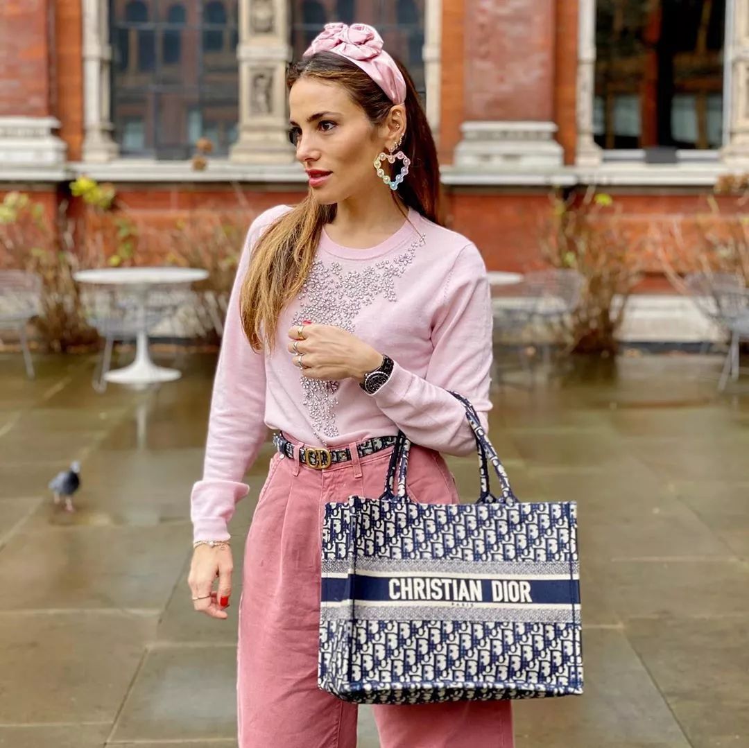 年度包王出炉2019霸屏女明星街拍的10个包