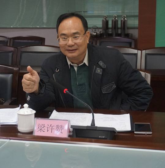 江门市原副市长被双开:搞迷信活动 甘于被"围猎"