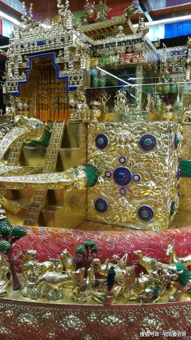 内蒙首府呼和浩特,探寻老街与历史古迹,体验不同的异域风情_大昭寺