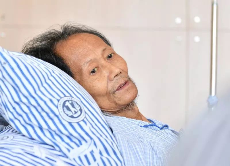 2019年,四张面孔(之二)_何家庆