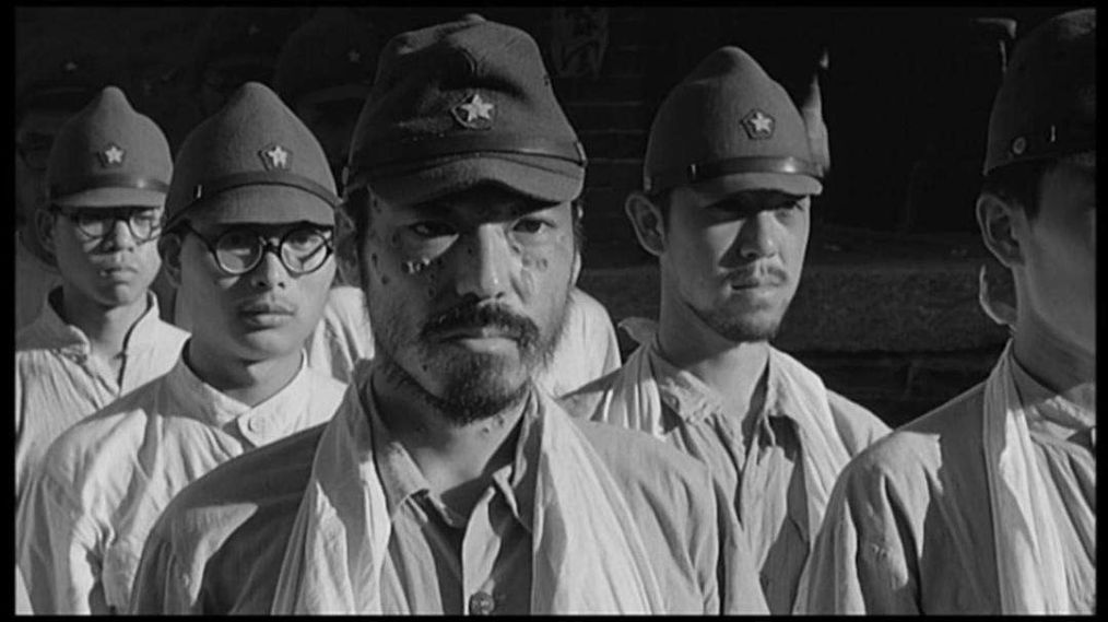 原创《鬼子来了》:姜文不走寻常路的一部战争片,越荒诞越有力