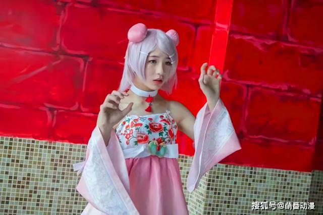 漫展上禁止女装大佬入内的呼声越来越高,或许有一天真的看不到了