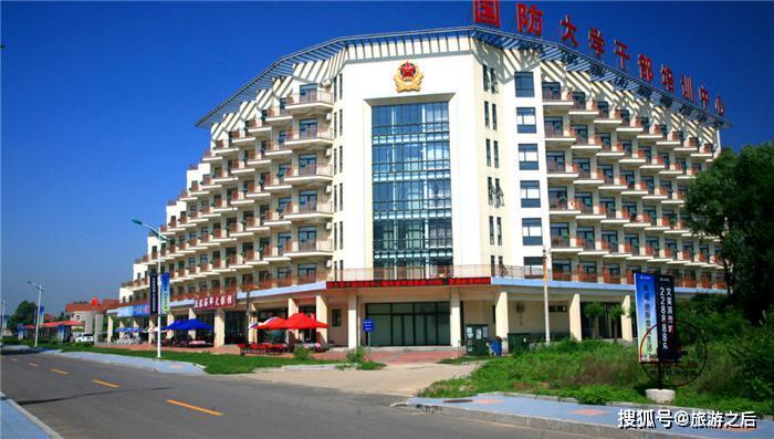 军校排名第一的国防大学学校坐落在首都北京,由主院和研究生院组成.