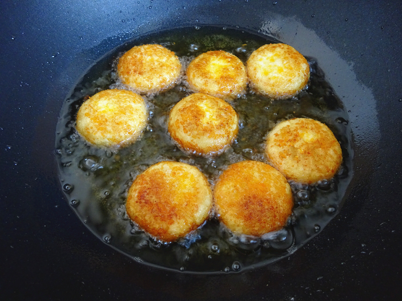 红薯做馅的早餐炸糕,香酥又软糯,儿子最爱,总是点名要