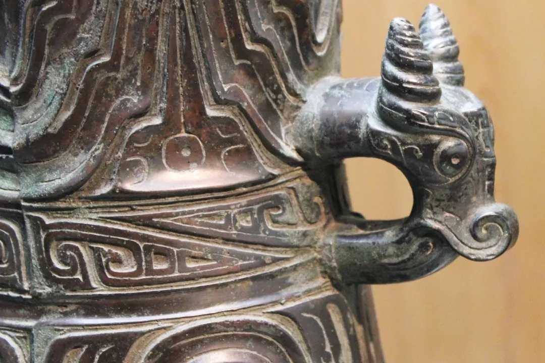 从商代青铜卣到西周青铜壶：钧魂分享日本奈良国立美术馆青铜器二_