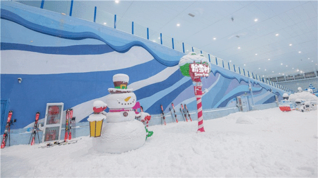 昆明融创乐园成人海世界 雪世界4小时畅玩票 云南民族村成人门票