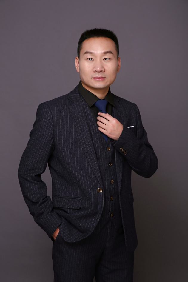 青年优秀律师张亚辉:热心公益法律服务,助力群众维护合法权益