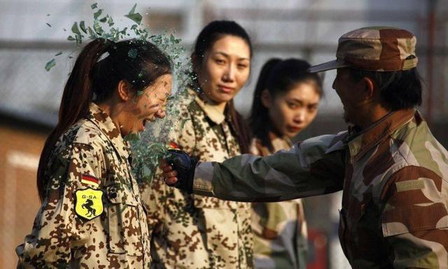 马云女保镖照片大全图片