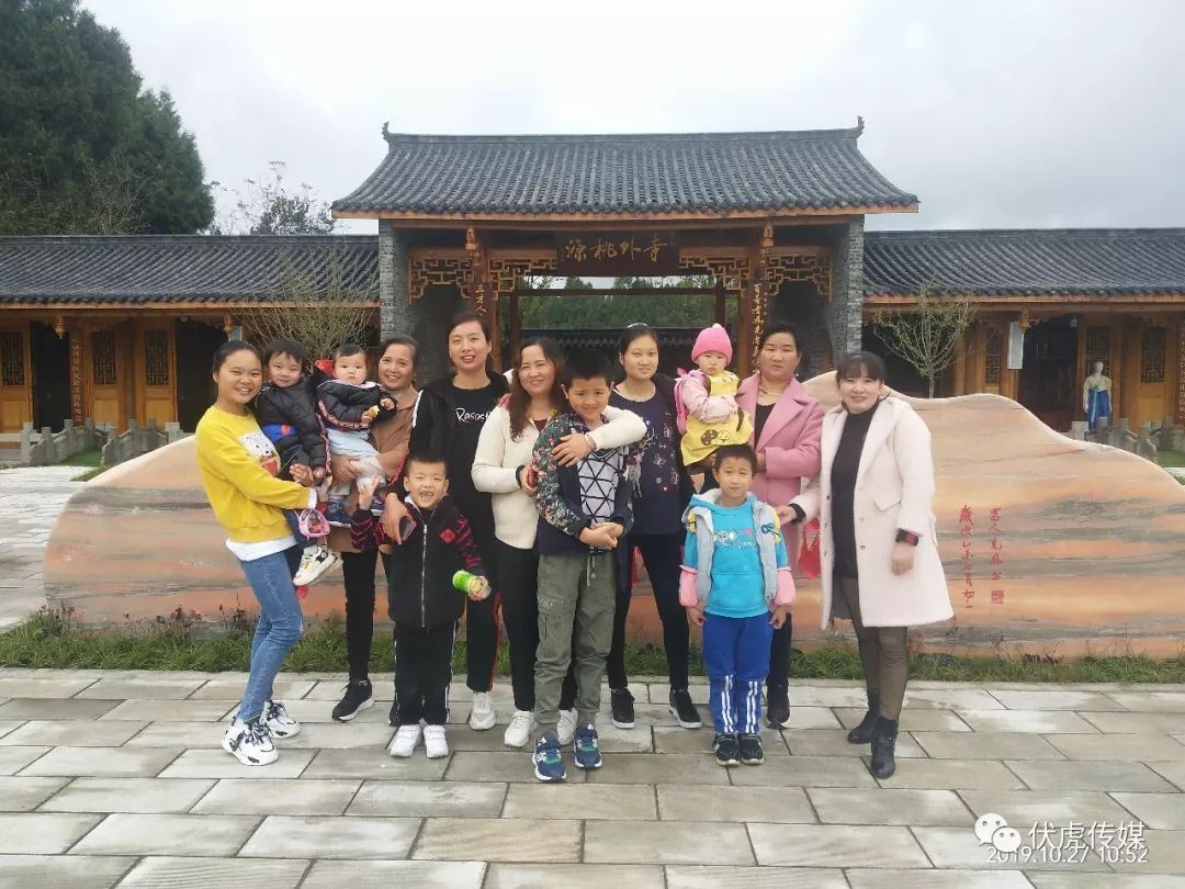 伏虎镇寺外桃源景区小火车开通啦