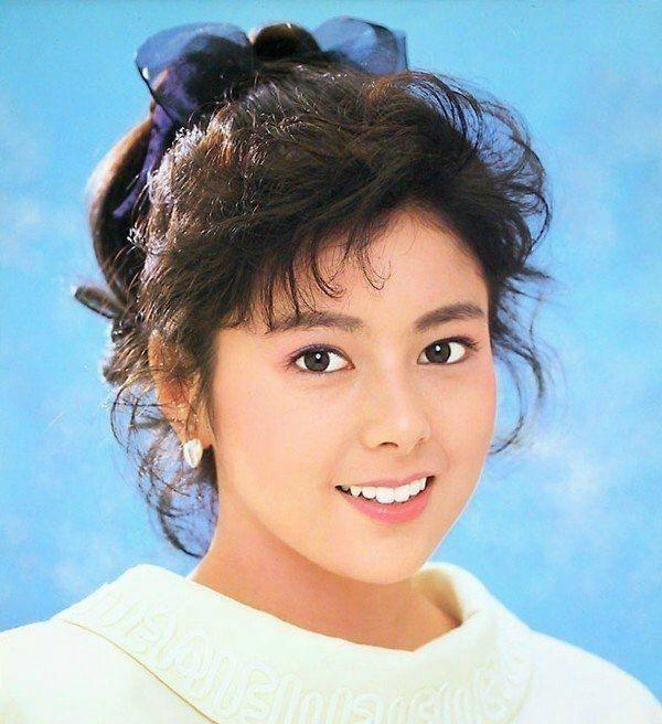 她是日本昭和时代最后的绝色,巅峰时轰动整个日本,美的惊心动魄_靖子