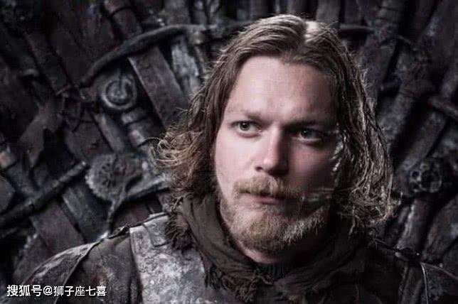 让人感动的是,andrew dunbar虽然一直从事的只是临演工作,但他的葬礼