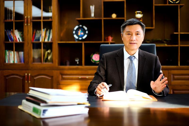 高素质人才而努力奋斗吉林职业技术学院校长:柳森从扩"量"到升"质"