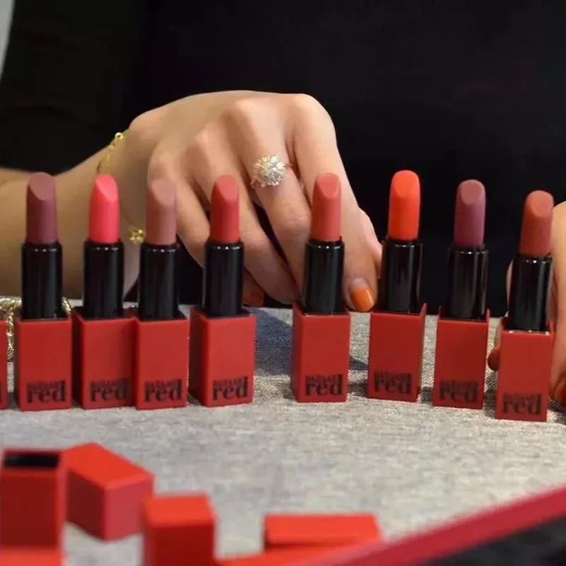 一折秒杀仅198元抢10支bazaarred芭莎红口红套装