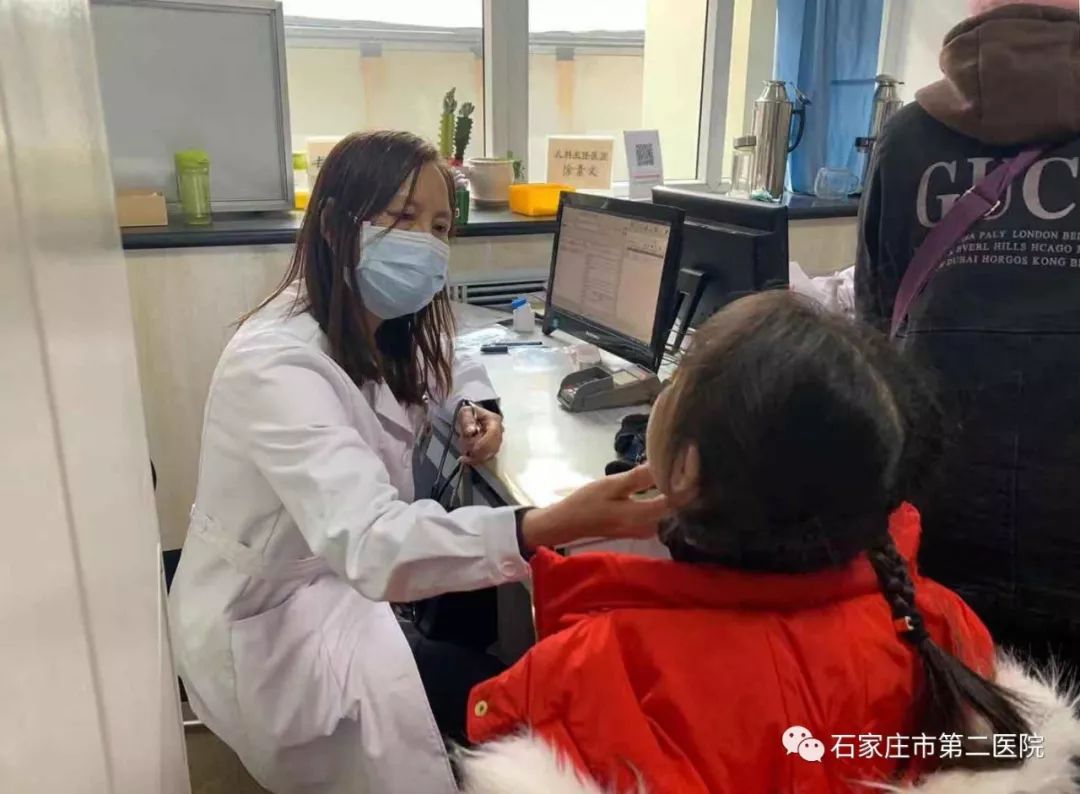儿科医生来帮您!