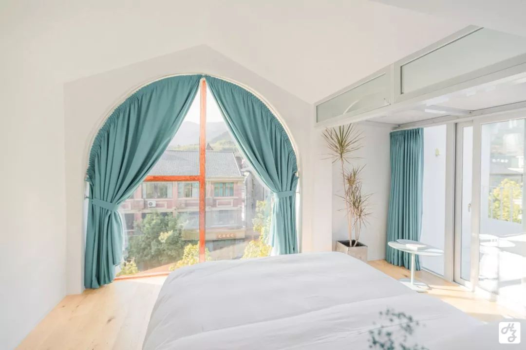 睡进莫干山法式甜品民宿丨270星空房观星小森林开party共赴一场浪漫之