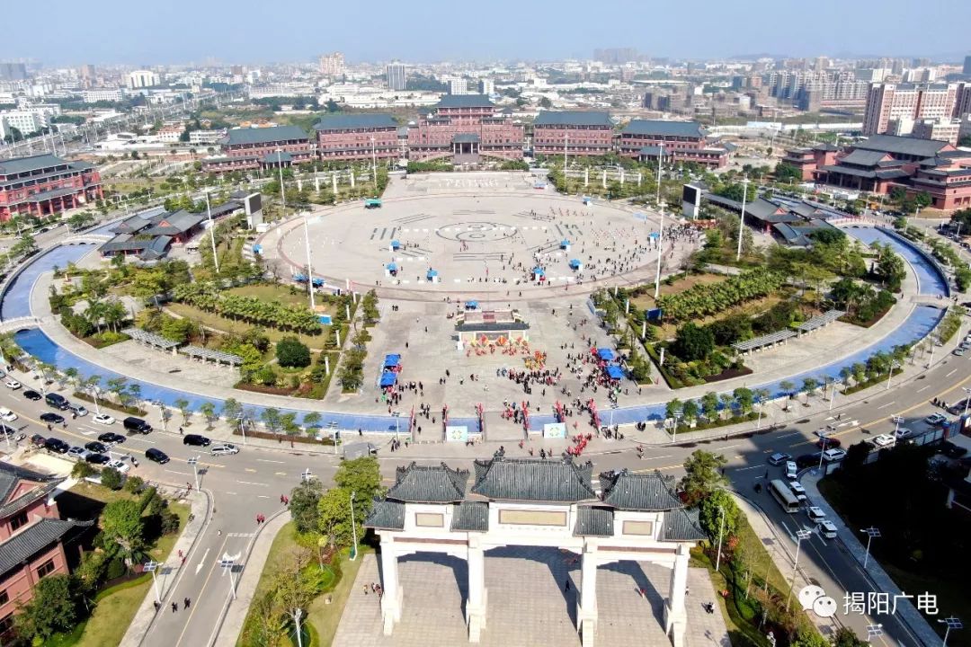 文化广场举办体育趣味活动"欢乐广场 健康揭阳"揭阳市健身健美协会,孙