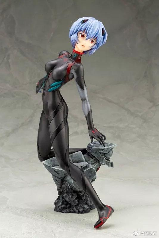 寿屋推出1 6绫波丽手办 再现黑色驾驶服造型 身材真棒 凌波丽