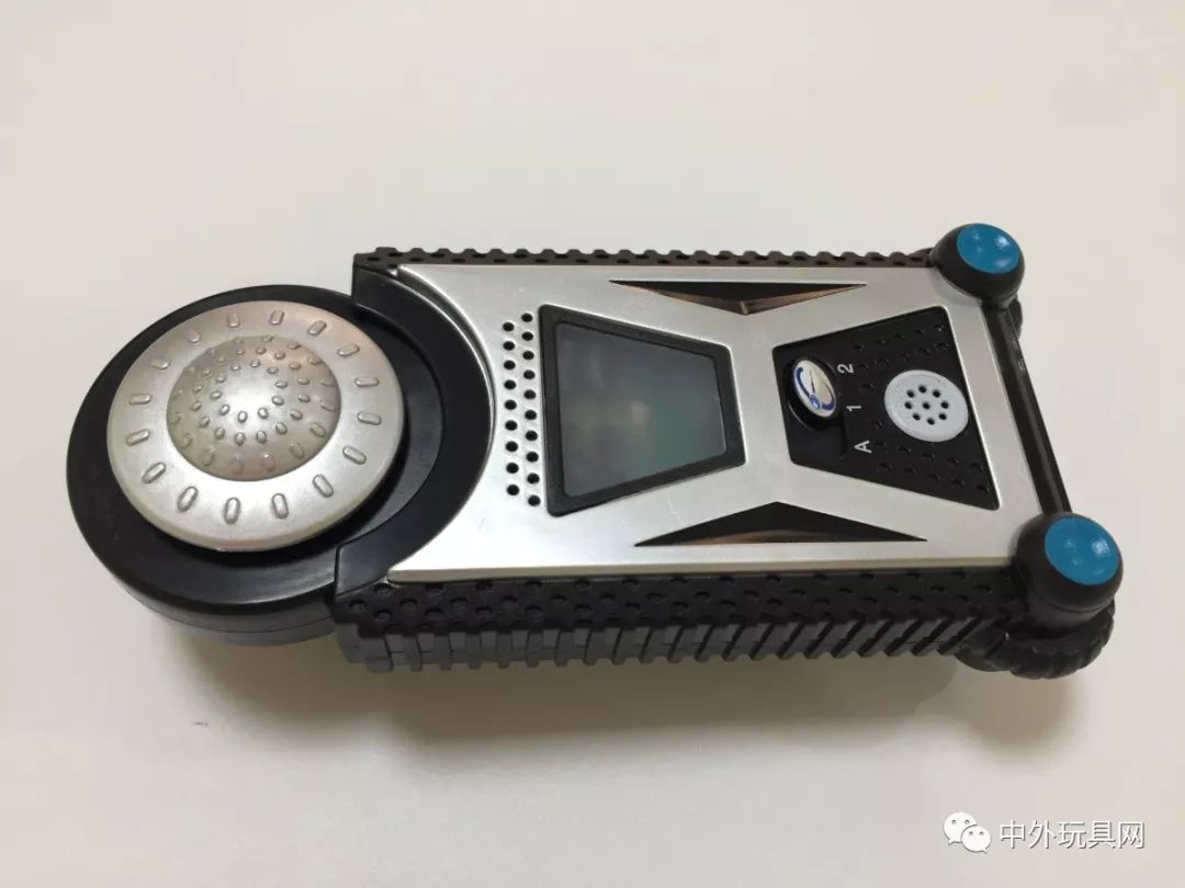名侦探柯南的变声器玩具市场也有卖了