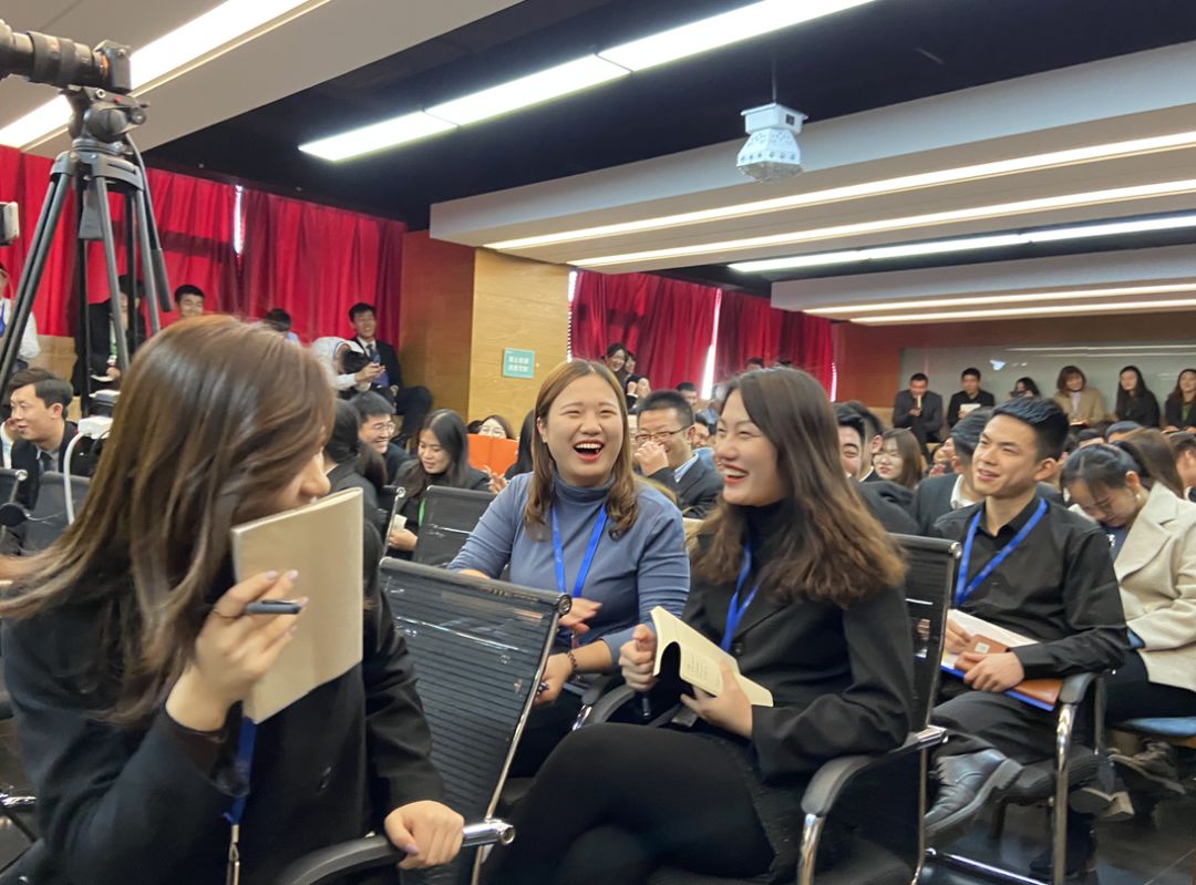 客户服务大培训,大咖授课 模拟演练,进一步提升服务水准