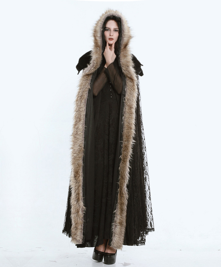 斗篷重新回潮一点都不意外