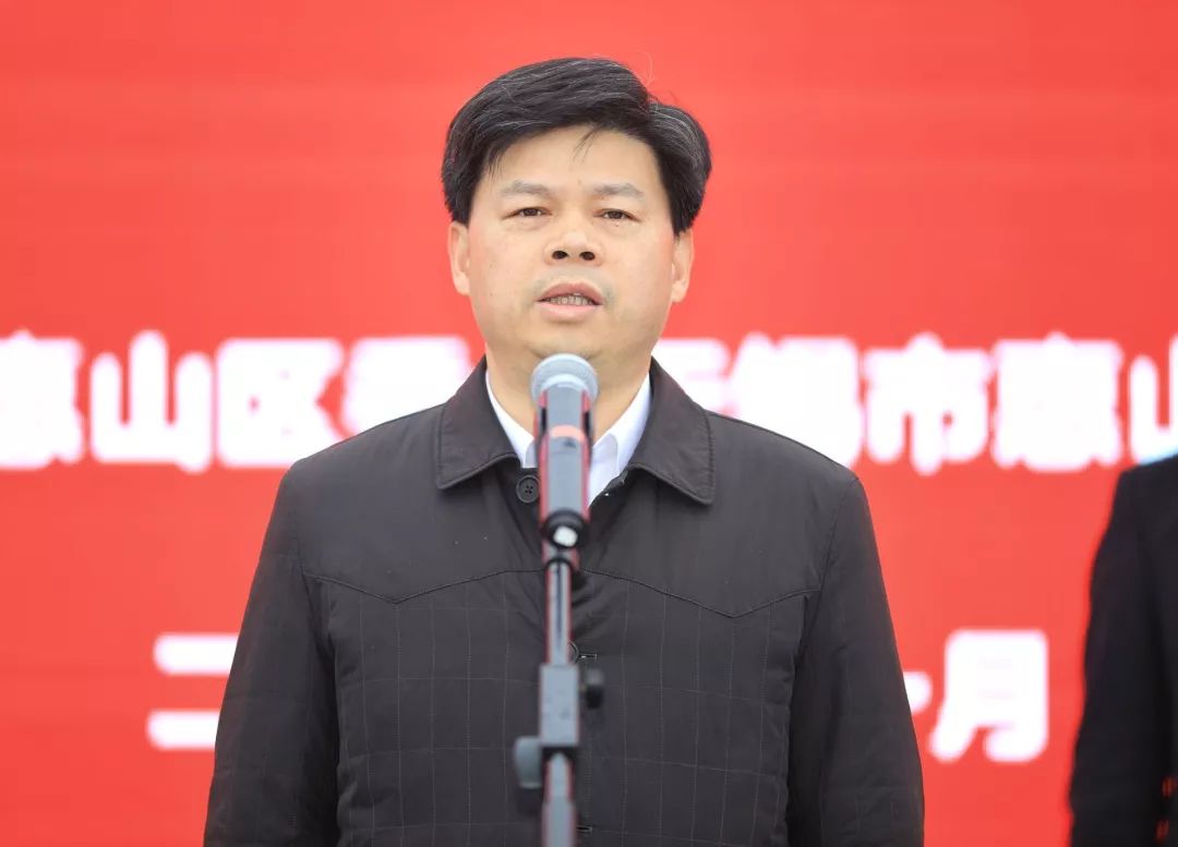 惠山区重大产业项目集中开工区委书记李秋峰宣布区委书记李秋峰宣布