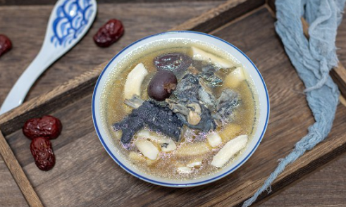 冬季干燥,打卡养生海底椰煲鸡汤!让你皮肤水当当!