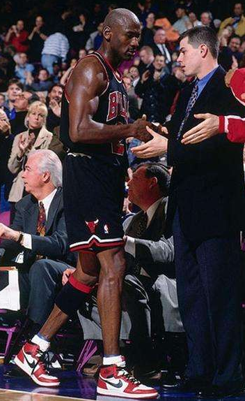 原创艾弗森的小腿80分 乔丹的小腿90分 而他能给120分