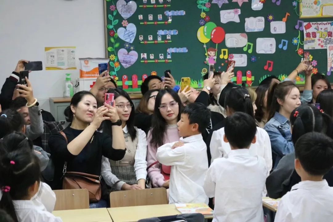 观点明珠森兰小学校长涵养森之气度培育兰之品质